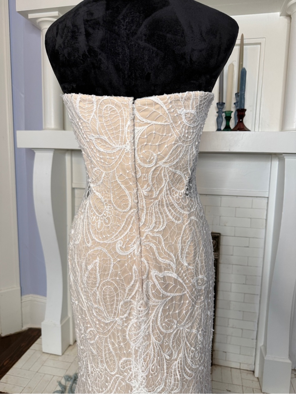 Gorgeous All Who Wander Piper Wedding Gown Boho Lace Strapless Size 10 - Picture 11 of 16